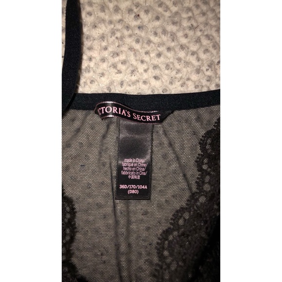 💕MAKE AN OFFER! VICTORIA’S SECRET LACE TEDDY😍💕 - Picture 3 of 3